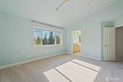 11633 SE 76th Court, Newcastle, WA 98056 - Photo 14
