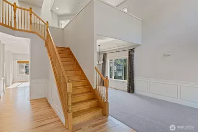 11633 SE 76th Court, Newcastle, WA 98056 - Photo 2
