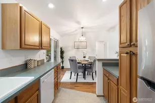 15805 SE 12th Pl, Bellevue, WA 98008 - Photo 12