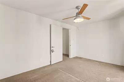 3810 California Avenue SW #B, Seattle, WA 98116 - Photo 12