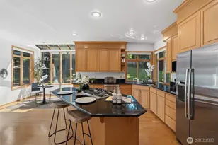 19611 Northeast 129th Way, Woodinville, WA 98077 - Photo 12