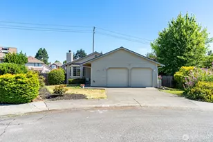 1010 SW 348th Pl, Federal Way, WA 98023 - Photo 2