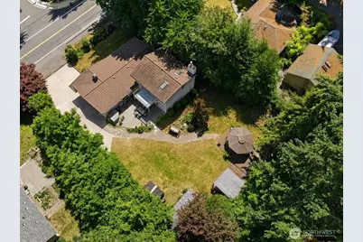 15621 84th Avenue NE, Kenmore, WA 98028 - Photo 4