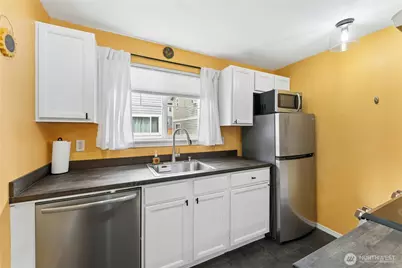 1132 N 198th Street #C302, Shoreline, WA 98133 - Photo 8