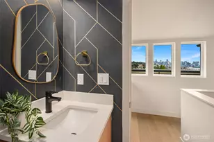 454 NE 40th St, Seattle, WA 98105 - Photo 30