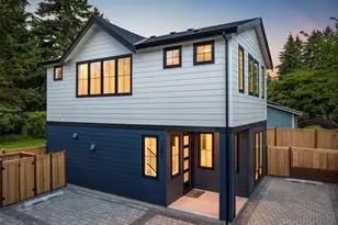 13811 84th Ln NE, Kirkland, WA 98034 - Photo 2