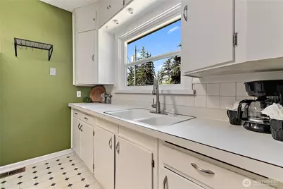 9880 Fredrickson Road NW, Bremerton, WA 98311 - Photo 10