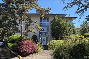 5620 200th Street SW, Lynnwood, WA 98036 - Photo 1
