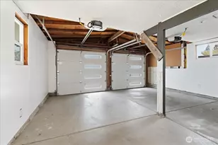1724 N Narrows Dr, Tacoma, WA 98406 - Photo 36