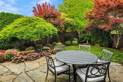 1527 Lyons Avenue NE, Renton, WA 98059 - Photo 36