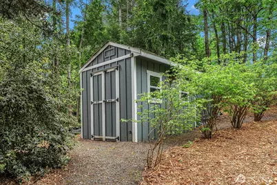 21422 SE 37th Street, Sammamish, WA 98075 - Photo 32