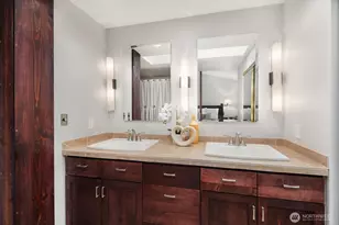 21422 SE 37th St, Sammamish, WA 98075 - Photo 22