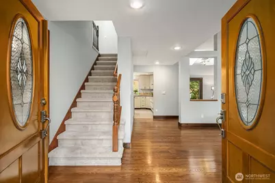 21422 SE 37th Street, Sammamish, WA 98075 - Photo 2