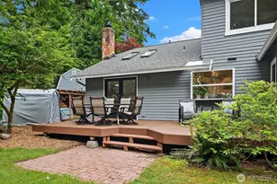 21422 SE 37th St, Sammamish, WA 98075 - Photo 26