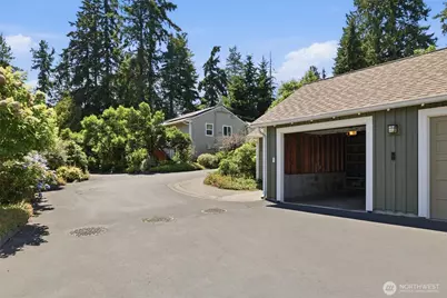 317 N 160th Place, Shoreline, WA 98133 - Photo 32
