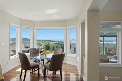 15423 SE 58th Street, Bellevue, WA 98006 - Photo 10