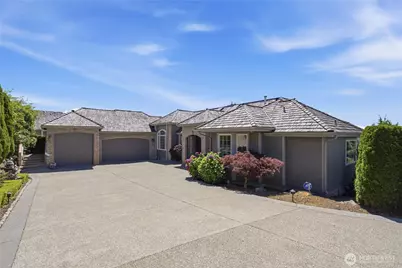 15423 SE 58th Street, Bellevue, WA 98006 - Photo 2