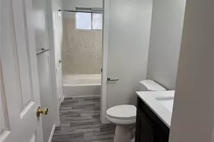 16518 NE 85th St, Redmond, WA 98052 - Photo 18