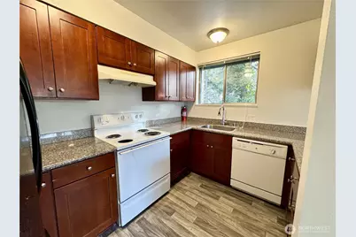 16518 NE 85th Street, Redmond, WA 98052 - Photo 10