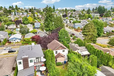4849 48th Avenue SW, Seattle, WA 98116 - Photo 32