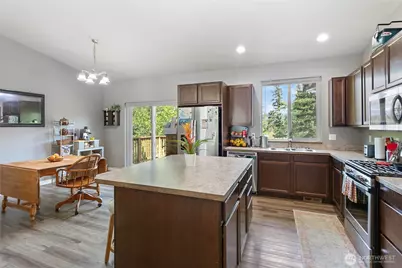 115 N 34th Street, Bellingham, WA 98225 - Photo 6
