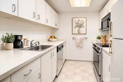 121 Vine Street #505, Seattle, WA 98121 - Photo 6