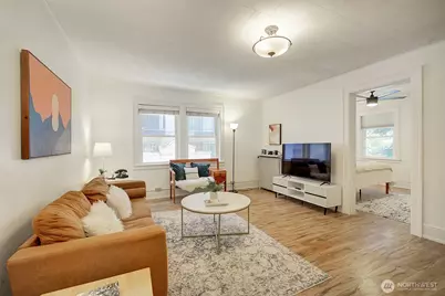 4725 15th Avenue NE #16, Seattle, WA 98105 - Photo 4