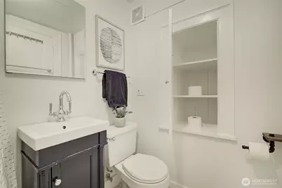 4725 15th Avenue NE #16, Seattle, WA 98105 - Photo 18