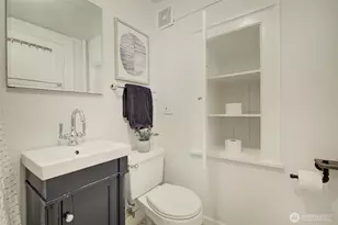 4725 15th Ave NE, Seattle, WA 98105 - Photo 18
