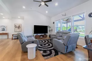 806 Mapleridge Dr, Everson, WA 98247 - Photo 14
