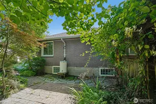 3004 SW Barton St, Seattle, WA 98126 - Photo 38