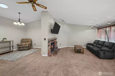 8904 121st Street, Puyallup, WA 98373 - Photo 8