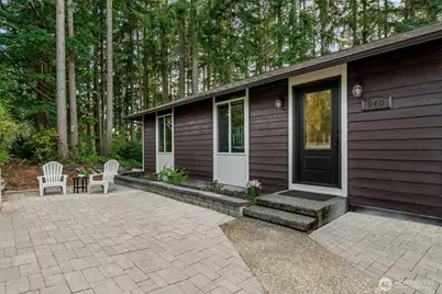 940 Hillandale Drive E, Port Orchard, WA 98366 - Photo 2