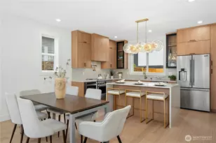 9240 Dayton Ave N, Seattle, WA 98103 - Photo 8