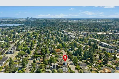 9240 Dayton Avenue N, Seattle, WA 98103 - Photo 30