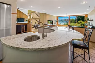 9426 SE 52nd St, Mercer Island, WA 98040 - Photo 4