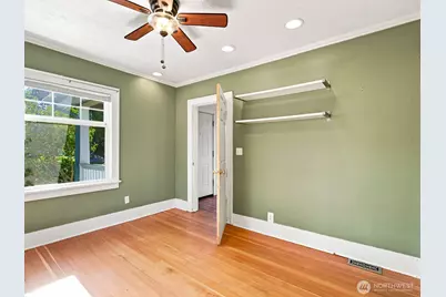 803 S 10th Street, Mount Vernon, WA 98274 - Photo 16