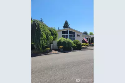 1427 100th Street SW #82, Everett, WA 98204 - Photo 2