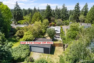 12032 38th Ave NE, Seattle, WA 98125 - Photo 2