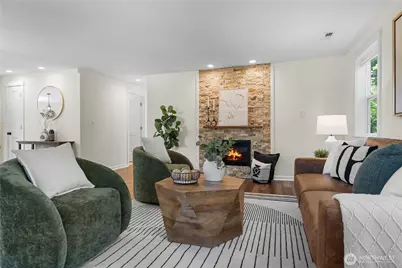 12032 38th Avenue NE, Seattle, WA 98125 - Photo 16