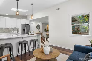 12032 38th Ave NE, Seattle, WA 98125 - Photo 10