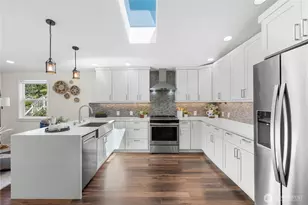 12032 38th Ave NE, Seattle, WA 98125 - Photo 4