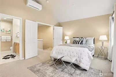 11875 SE 4th Place #701, Bellevue, WA 98005 - Photo 16