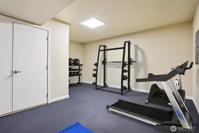11875 SE 4th Place #701, Bellevue, WA 98005 - Photo 30