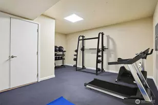 11875 SE 4th Pl, Bellevue, WA 98005 - Photo 30