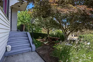 7047 27th Ave NW, Seattle, WA 98117 - Photo 40