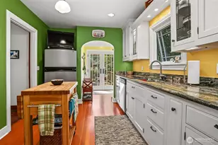 7047 27th Ave NW, Seattle, WA 98117 - Photo 10