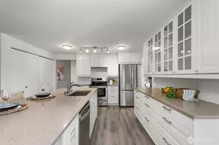14910 SE 49th St, Bellevue, WA 98006 - Photo 10