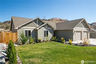 1041 Sunny Brooke Ln, Chelan, WA 98816 - Photo 1
