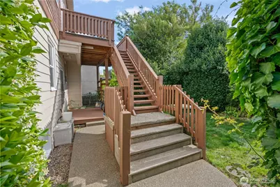 4707 Phinney Avenue N, Seattle, WA 98103 - Photo 12